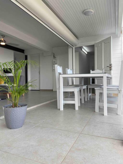 Villa Bahia - Appt F3 Vue Mer Et Montagne Baillif Exterior foto